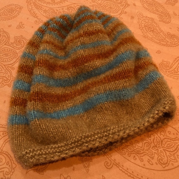 Hand knit wears. Custom size and multiple available in different colors - Picture 1 of 2